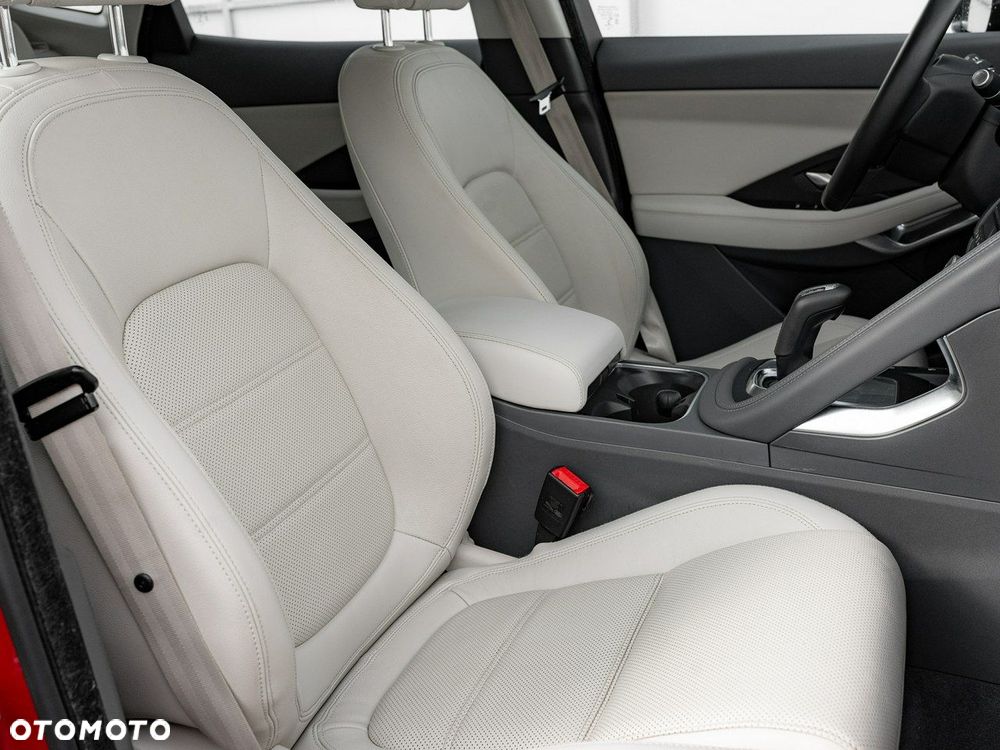 Jaguar E-Pace 2.0 i4P AWD S - 32