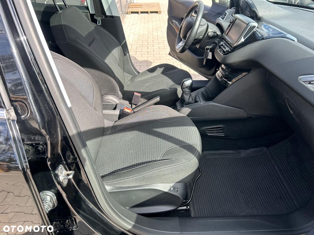 Peugeot 208 1.5 BlueHDi Allure Pack S&S - 26