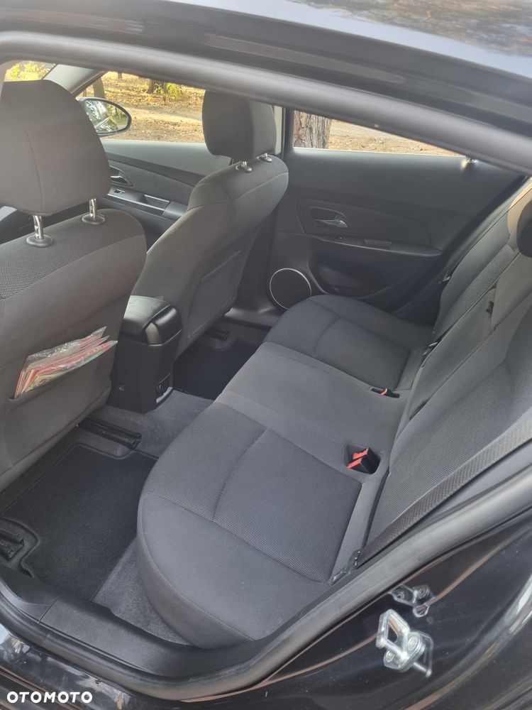 Chevrolet Cruze 1.8 LTZ - 9