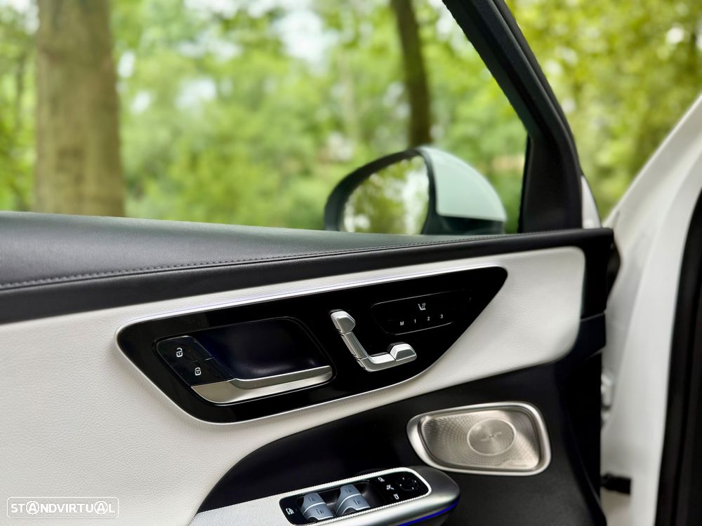 Mercedes-Benz GLC 300 de Coupe 4Matic - 27