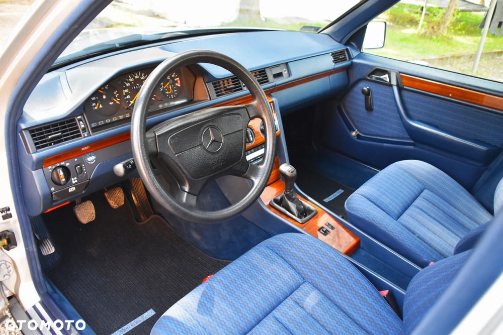 Mercedes-Benz Klasa E - 6