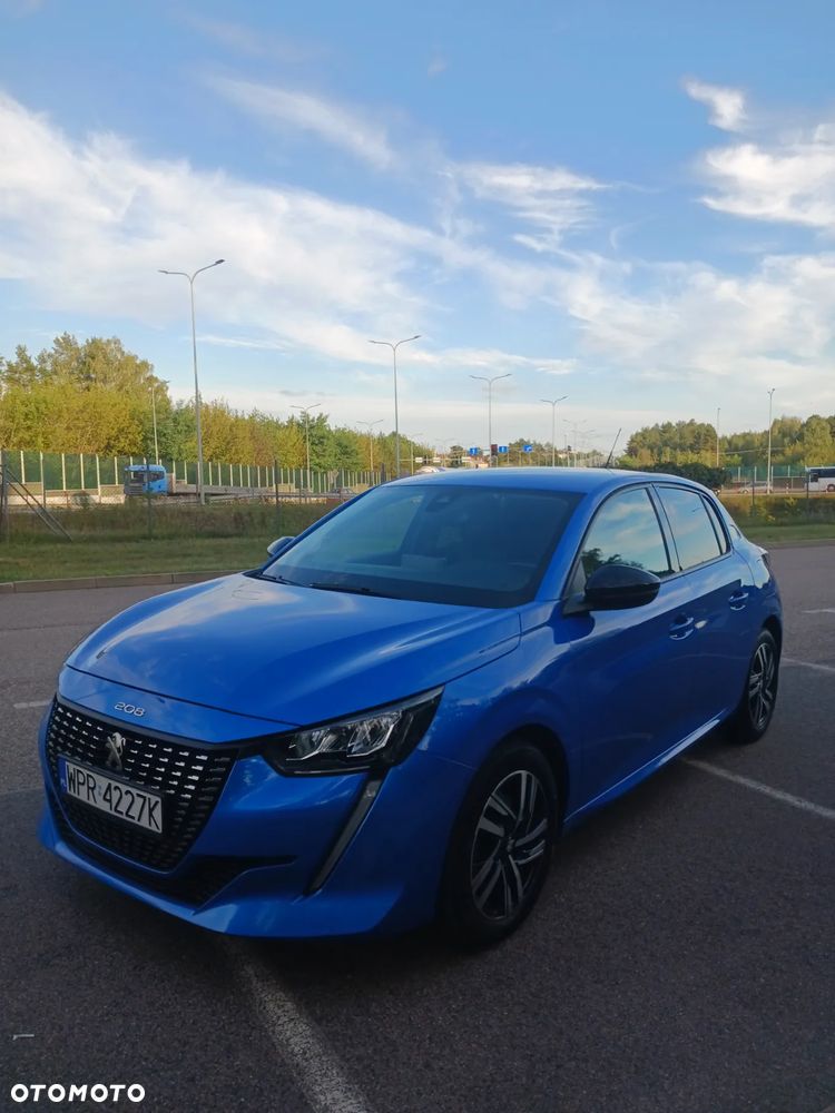 Peugeot 208 - 10