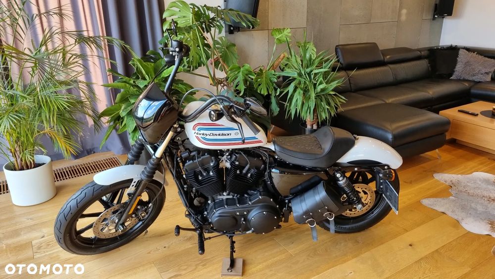 Harley-Davidson Sportster Iron 1200 - 29