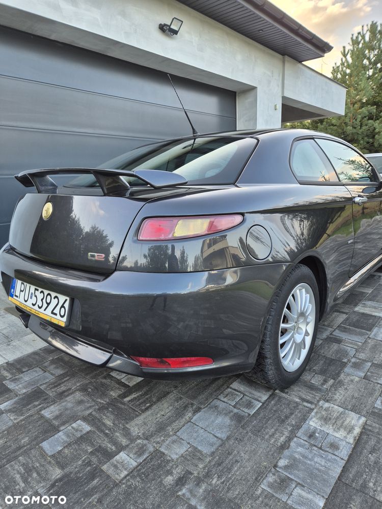 Alfa Romeo GT 1.8TS Impression - 8