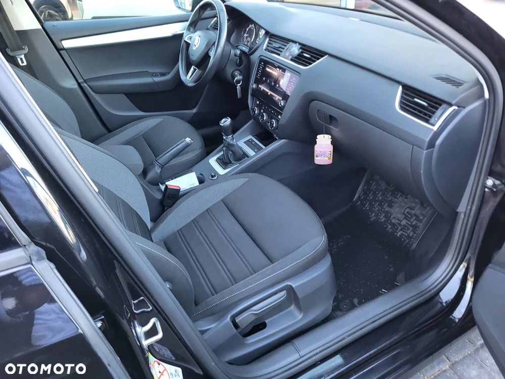 Skoda Octavia 1.4 TSI Ambition - 14