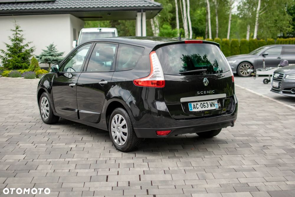 Renault Grand Scenic - 20