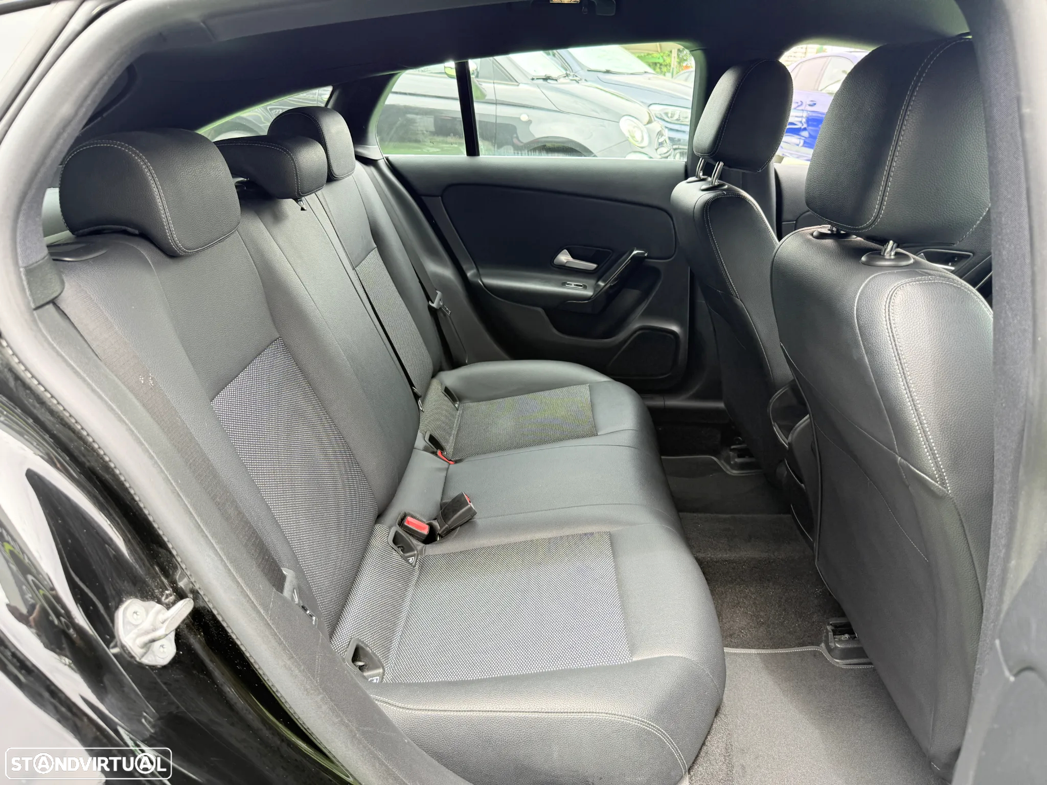 Mercedes-Benz CLA 180 d Shooting Brake 7G-DCT - 21