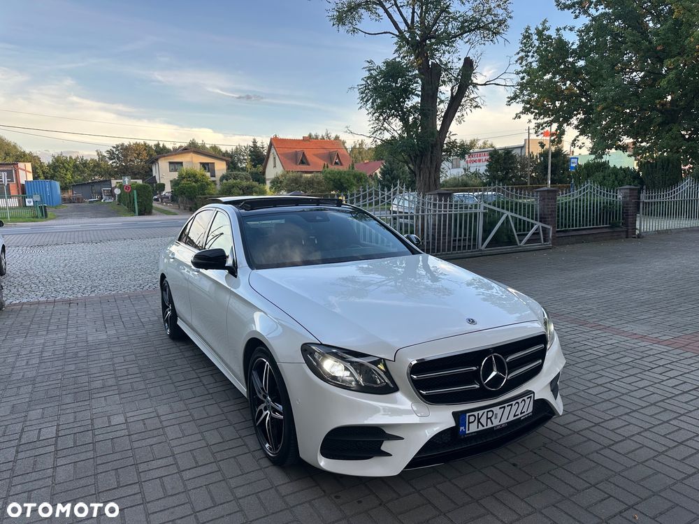 Mercedes-Benz Klasa E 220 d 9G-TRONIC - 27