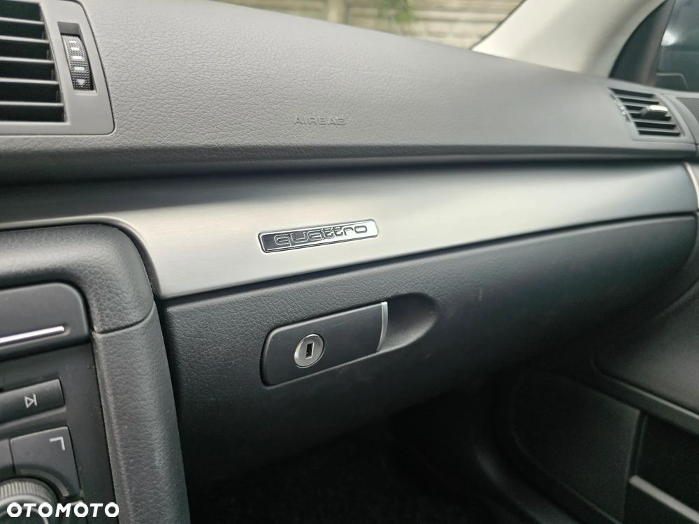 Audi A4 Limousine 1.8 T quattro - 22