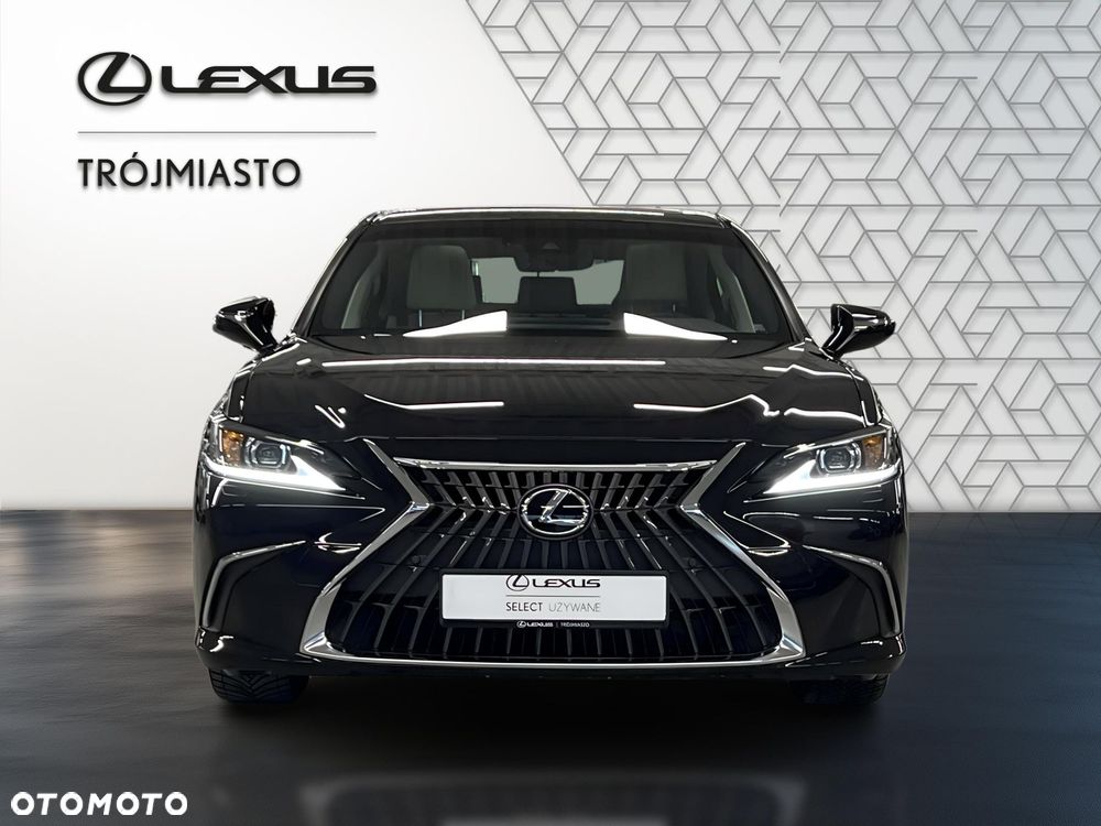Lexus ES 300h Business Edition - 9