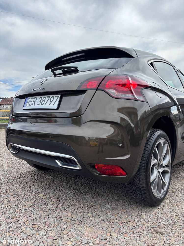 Citroën DS4 HDi 165 SportChic - 13