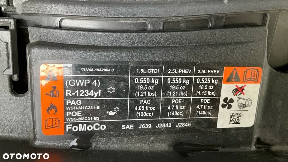 Ford Kuga 2.5P PHEV FWD Titanium X - 26