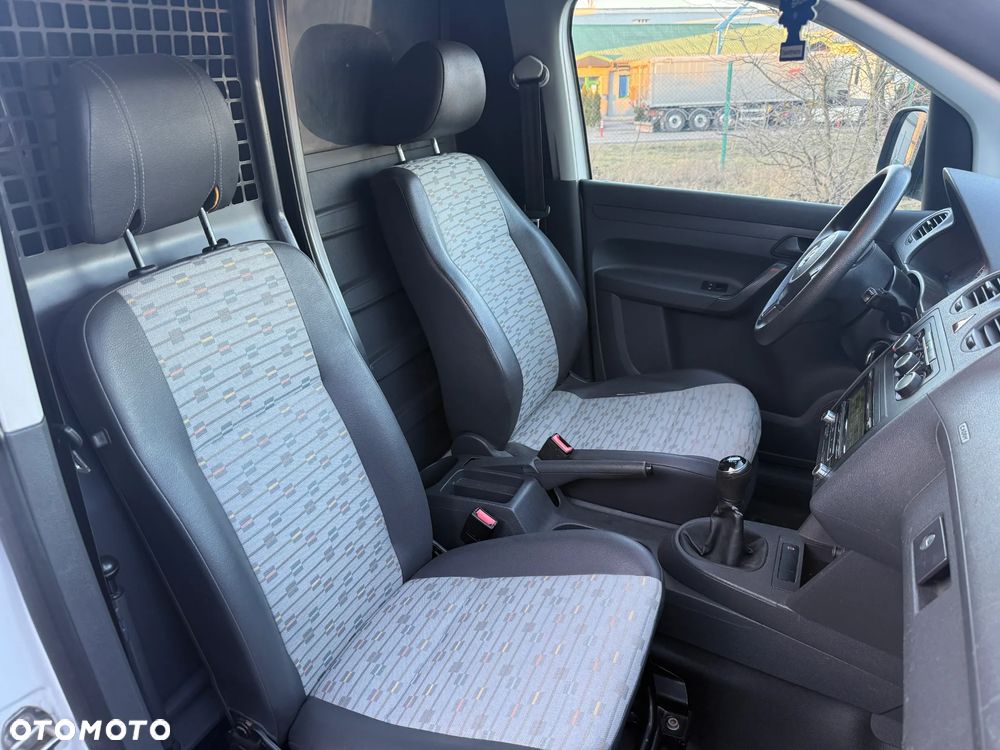 Volkswagen Caddy - 10