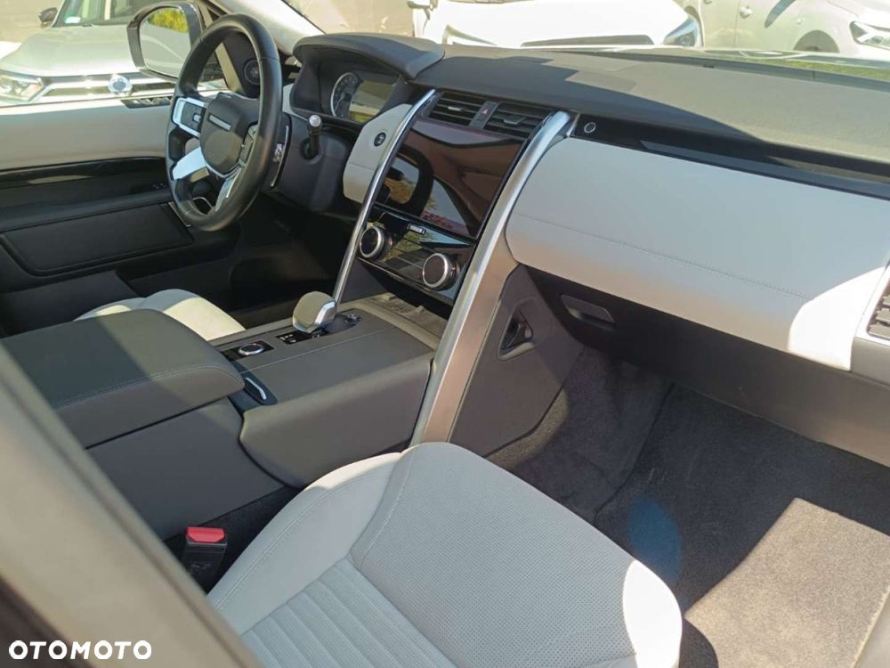Land Rover Discovery - 30