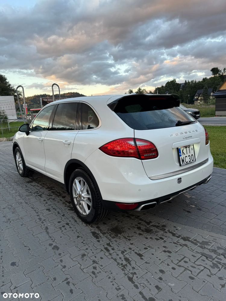 Porsche Cayenne Standard - 3