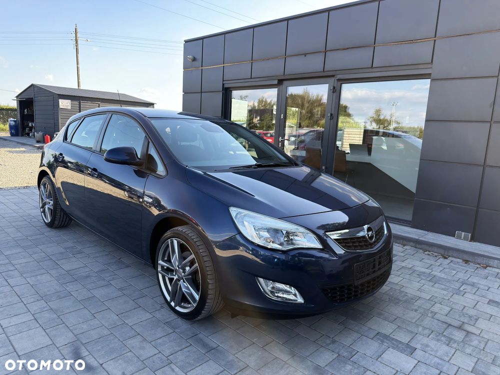 Opel Astra 1.4 T Cosmo - 16