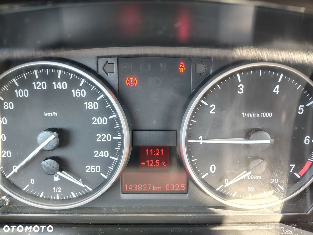 BMW X1 sDrive18i - 15