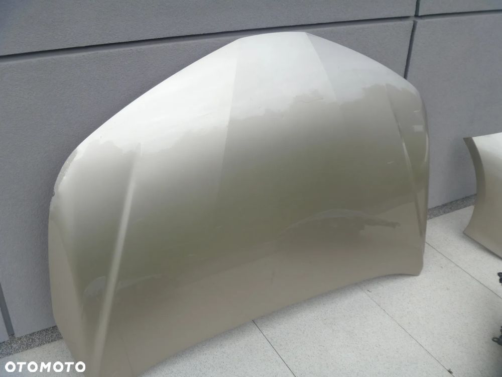 TOYOTA COROLLA E21 SEDAN ZDERZAK TYLNY ORYGINAŁ BEZ PDC - 9