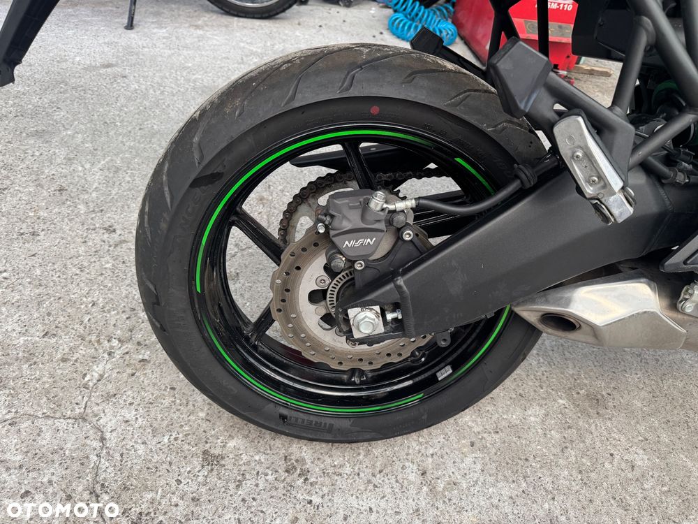 Kawasaki Versys 650 - 11