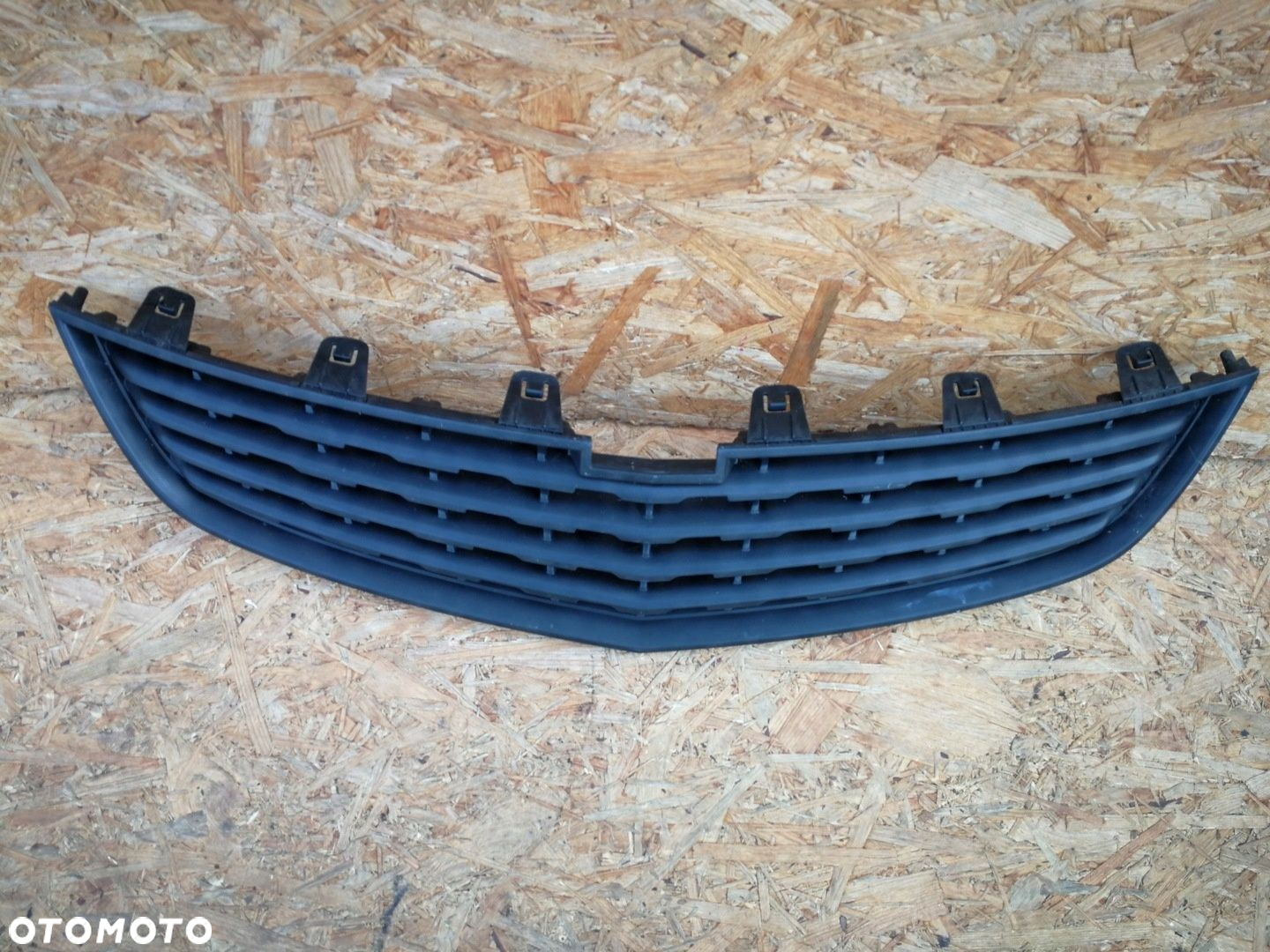 CHEVROLET CRUZE J300 LIFT 13- ATRAPA GRILL DOLNY ZDERZAKA PRZÓD 95352915 - 2
