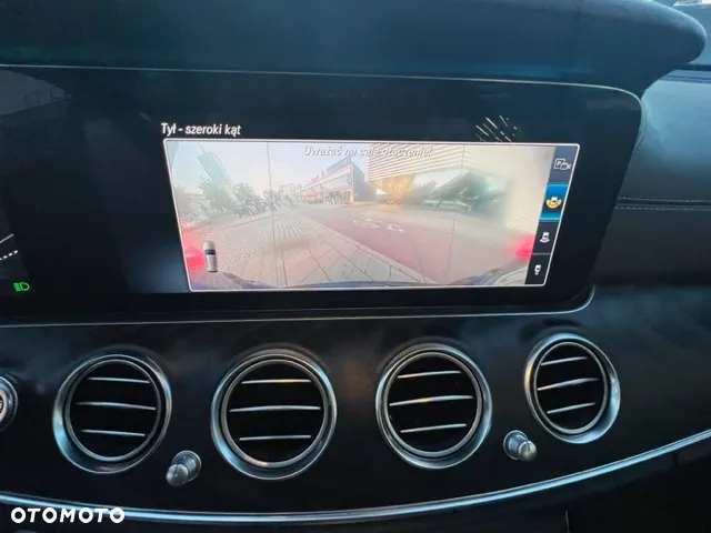 Mercedes-Benz Klasa E 300 d T 9G-TRONIC AMG Line - 30