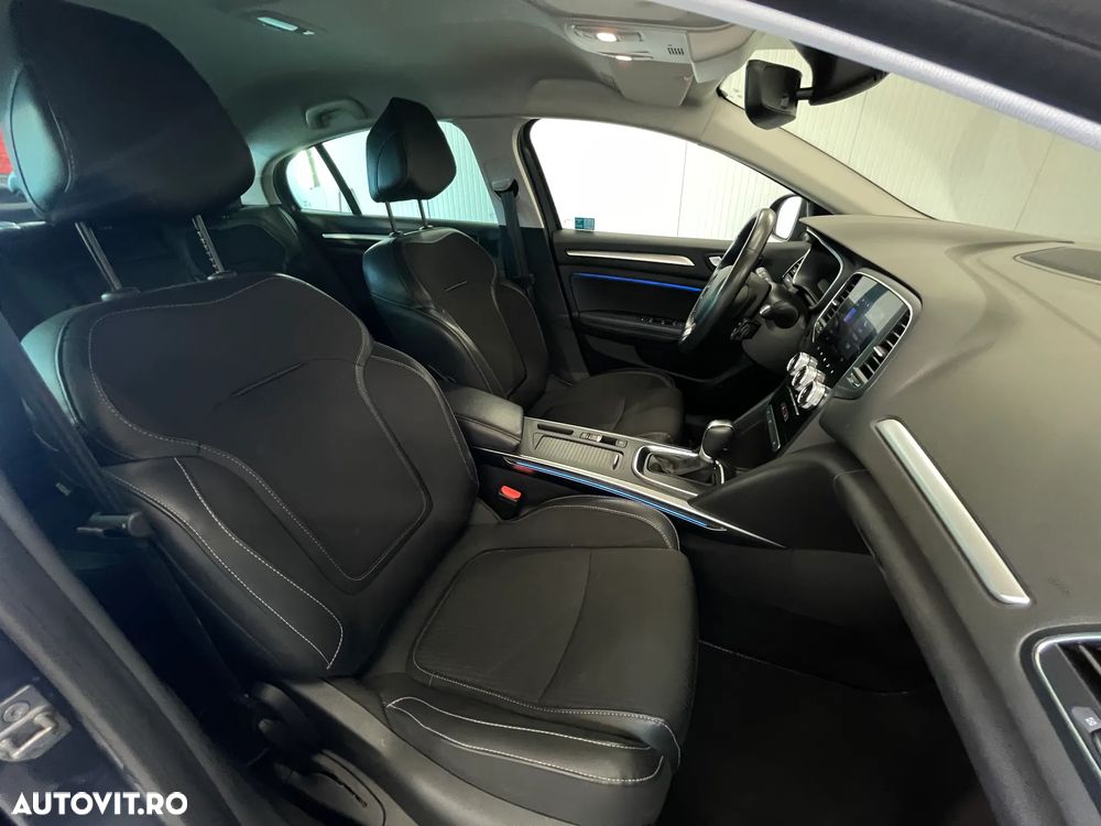 Renault Megane TCe 140 EDC GPF Techno - 11