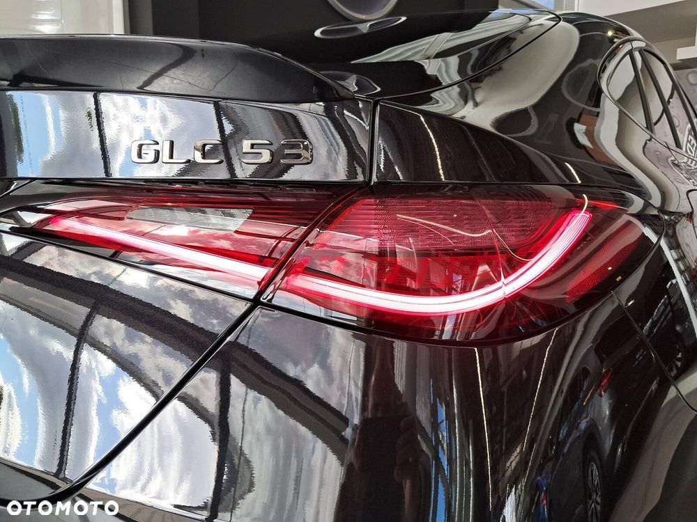 Mercedes-Benz GLC - 29
