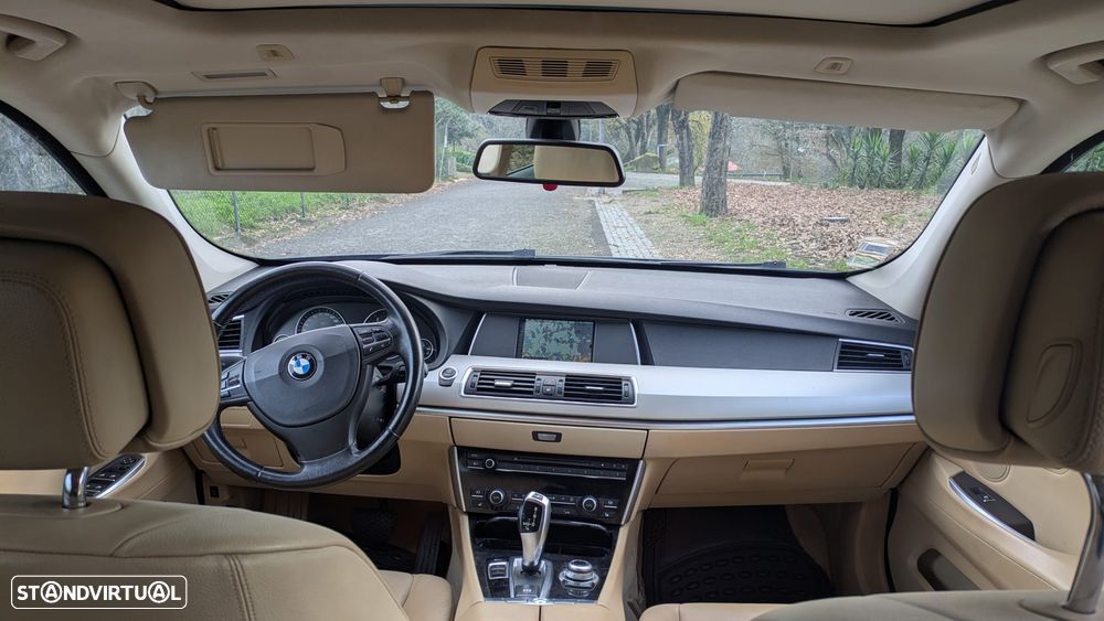BMW 530 Gran Turismo - 13