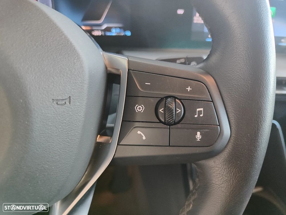 BMW 225xe Active Tourer - 28