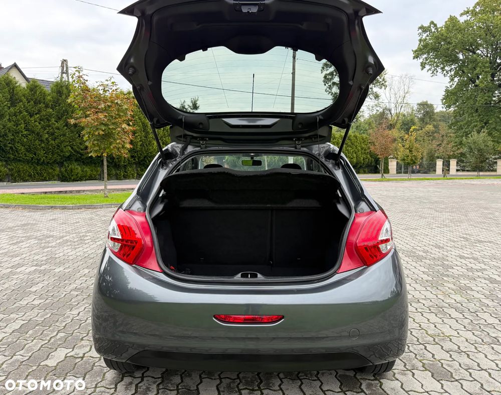 Peugeot 208 1.2 VTi Style - 29