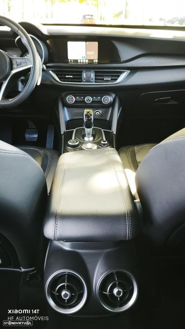 Alfa Romeo Stelvio 2.2 D Super AT8 - 30