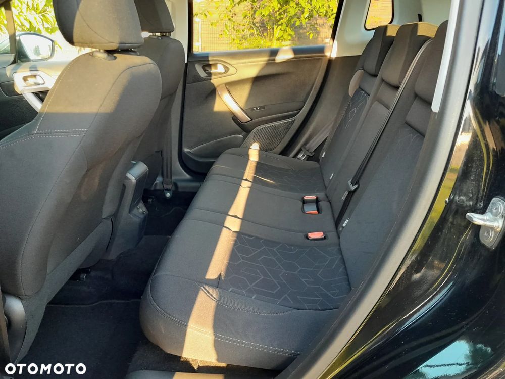 Peugeot 2008 - 16