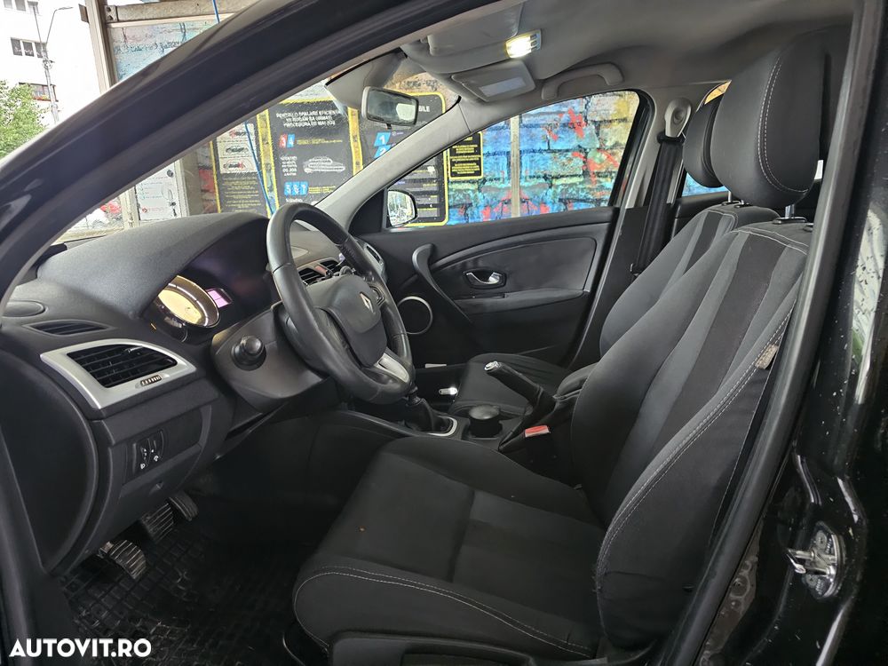 Renault Megane 1.6 16V Autthentique - 8