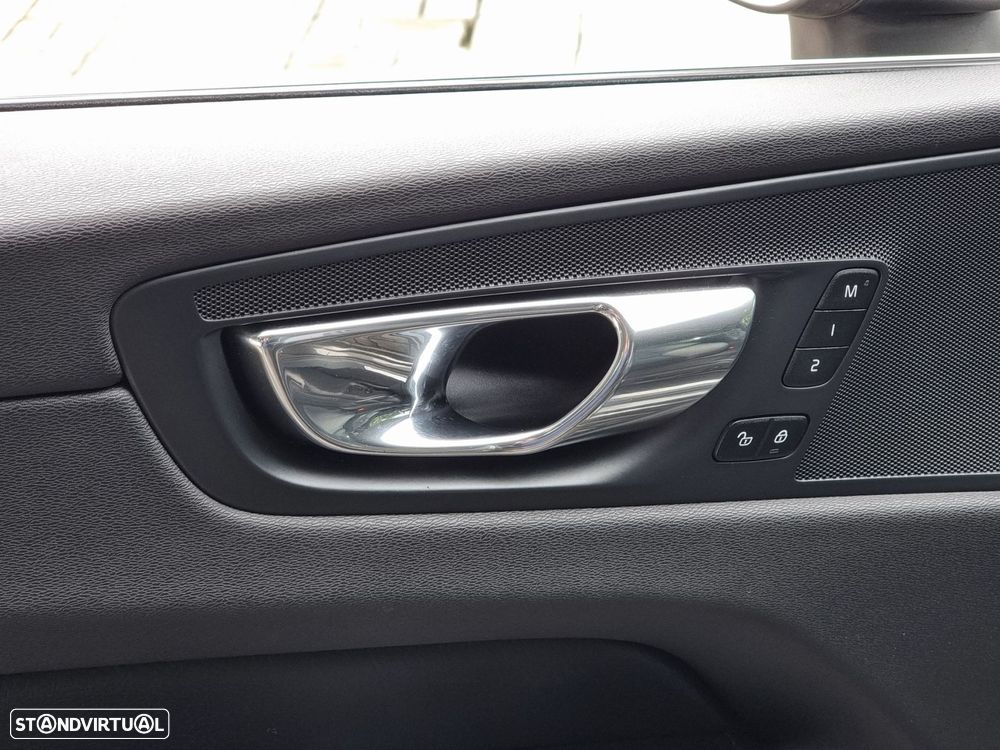 Volvo XC 60 2.0 D4 Inscription Geartronic - 10