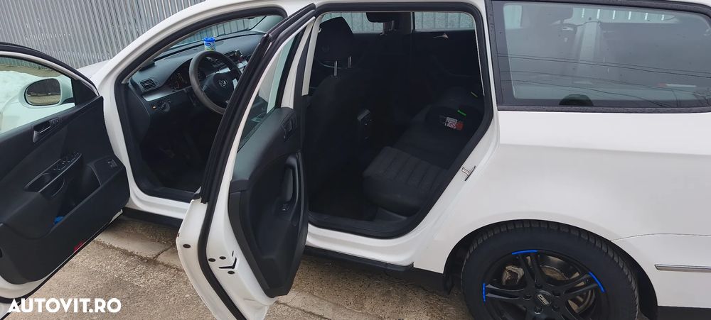 Volkswagen Passat 2.0 TDI Comfortline - 5