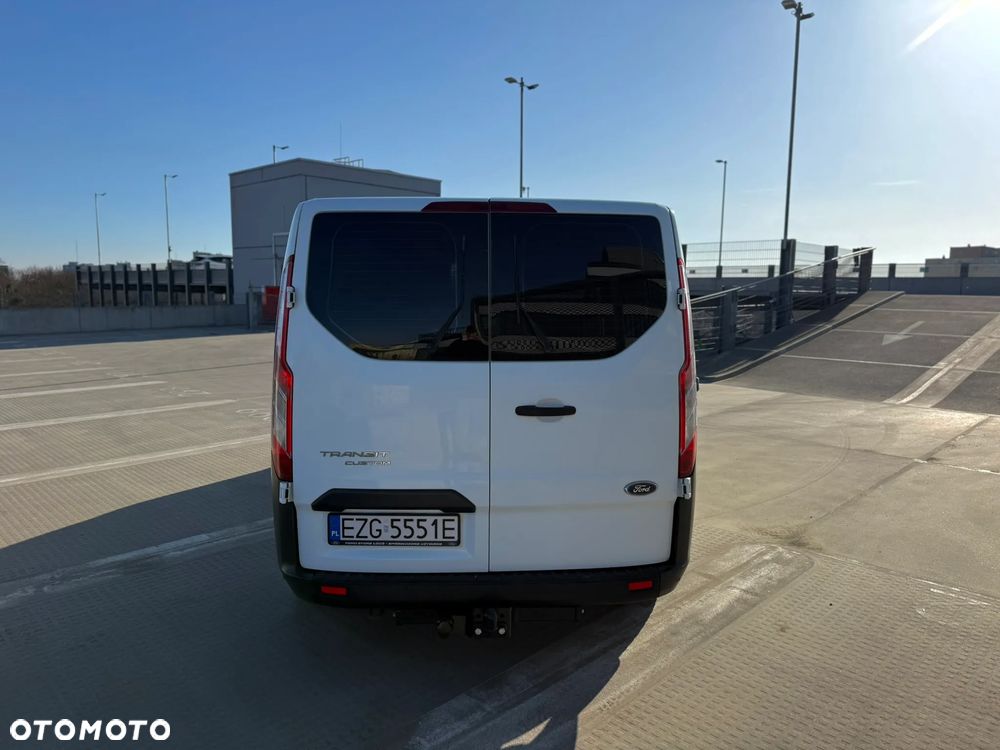 Ford Transit Custsom - 4