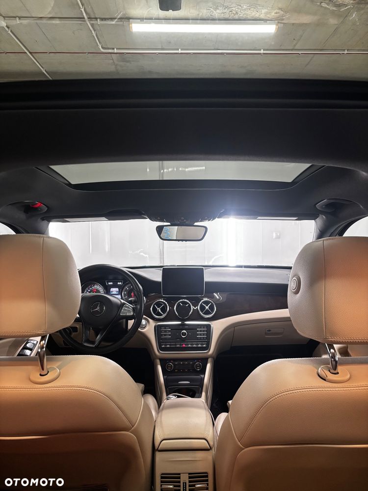 Mercedes-Benz GLA 250 4-Matic - 9