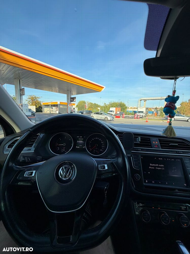 Volkswagen Tiguan - 14