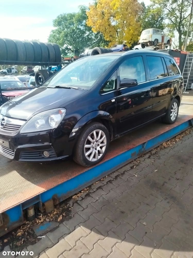 Opel Zafira B na części. - 2