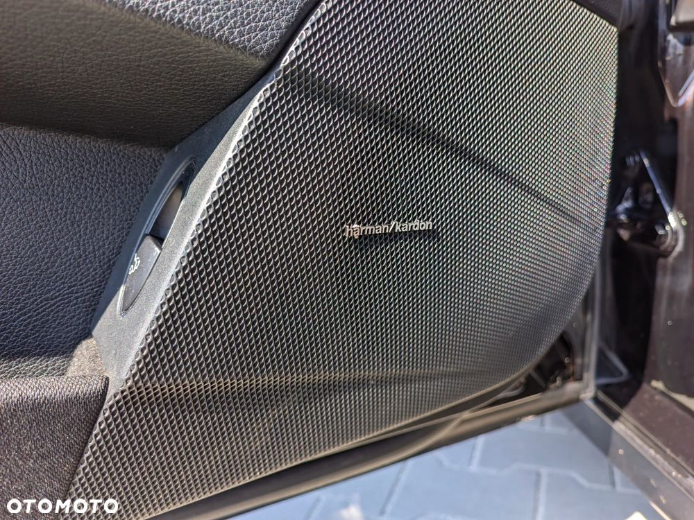 Mercedes-Benz Klasa E 300 BLUETEC Avantgarde - 25