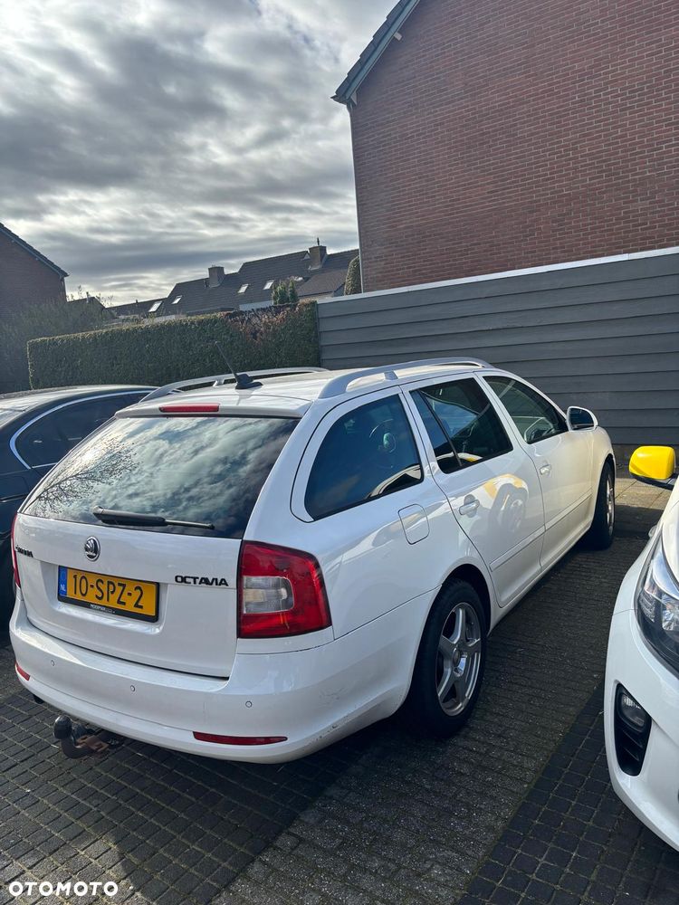 Skoda Octavia - 7