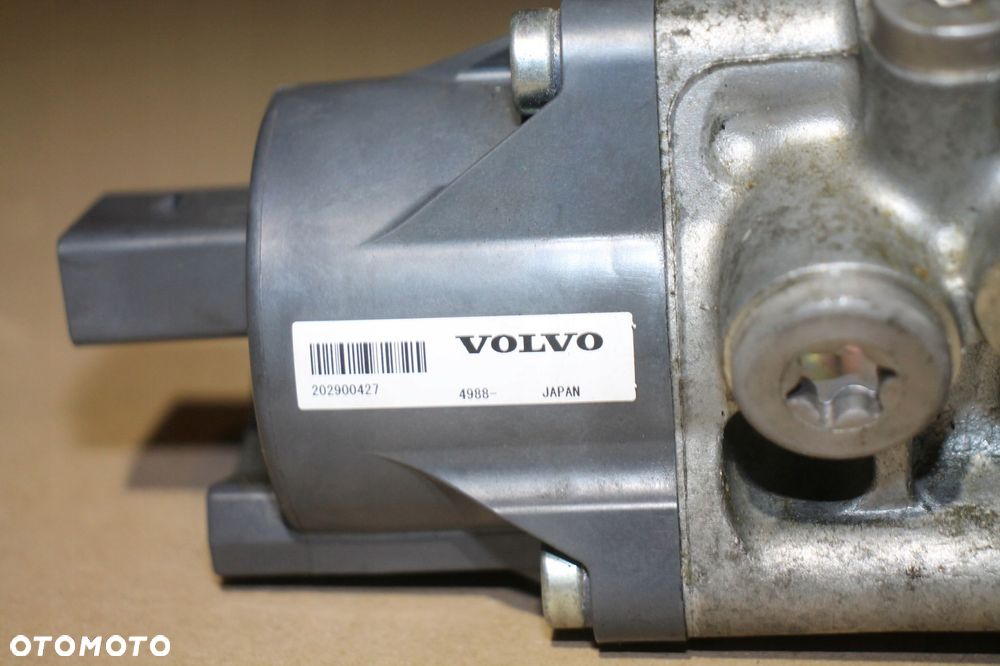 volvo xc90 xc60 v90cc termostat pompa oleju skrzyni biegów 31437399 - 2