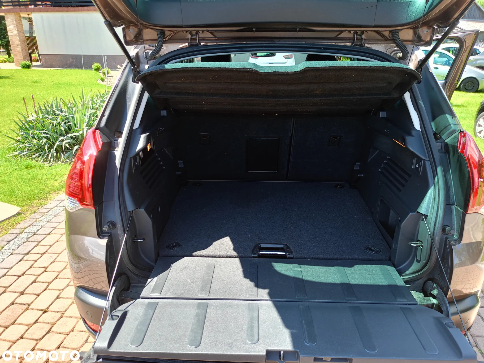 Peugeot 3008 HDi 160 Automatik Business-Line - 13