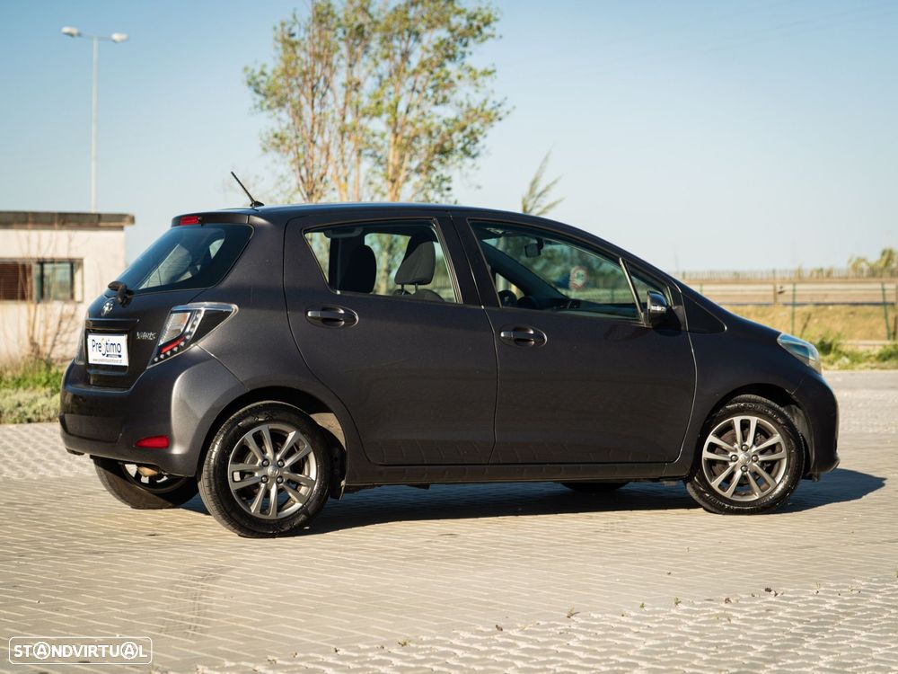 Toyota Yaris 1.33 VVT-i Comfort+P.Style - 6