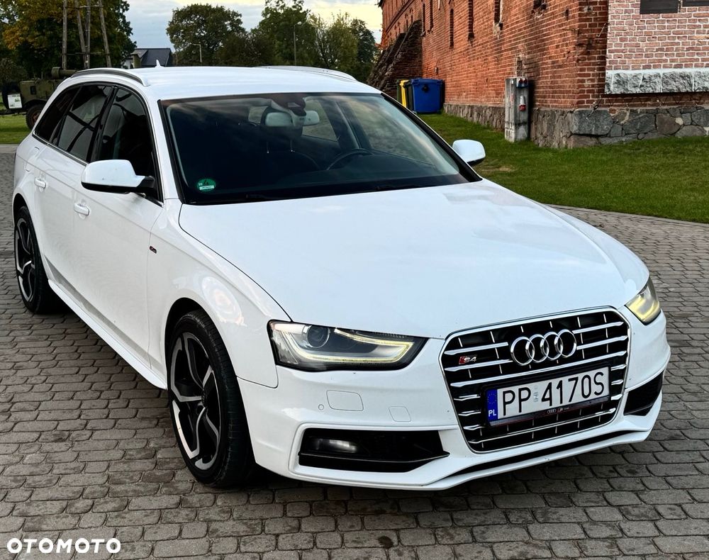 Audi A4 - 40