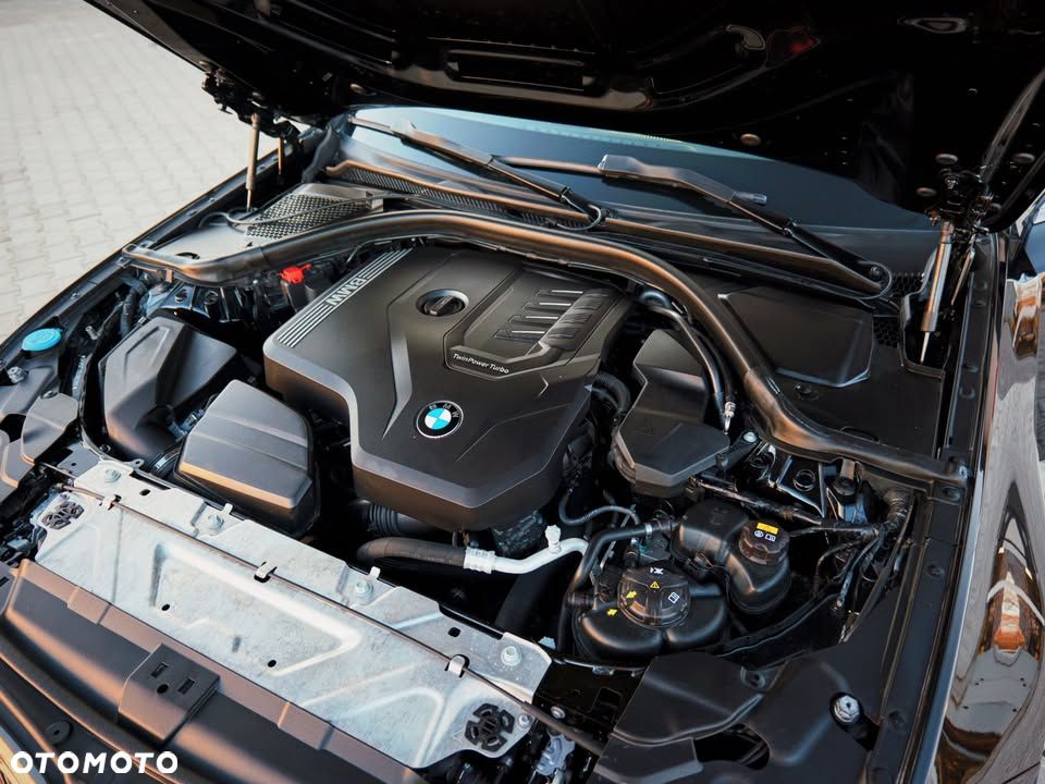 BMW Seria 3 330i xDrive Sport Line - 11