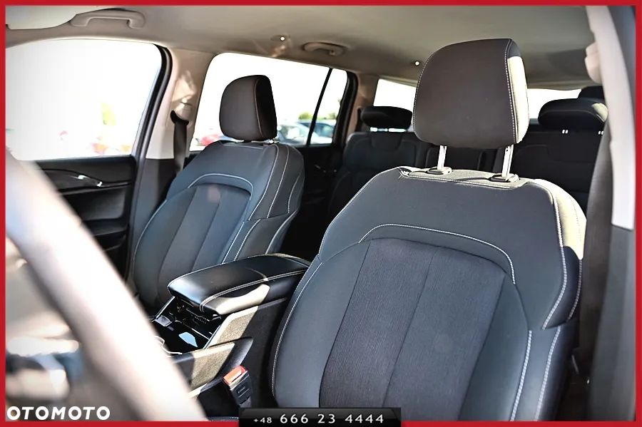 Jeep Grand Cherokee - 14