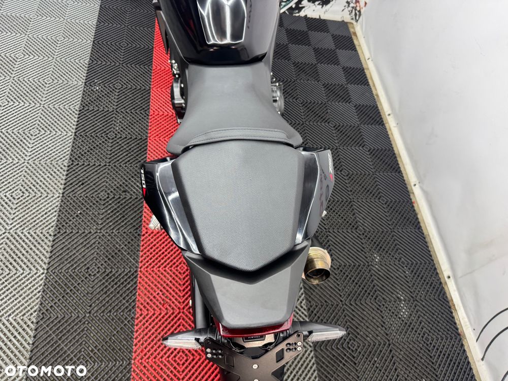 Honda CB - 21