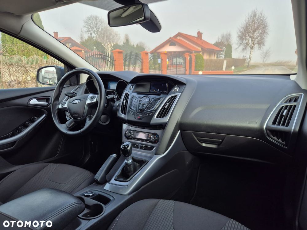 Ford Focus 1.6 TDCi DPF Start-Stopp-System Titanium - 24