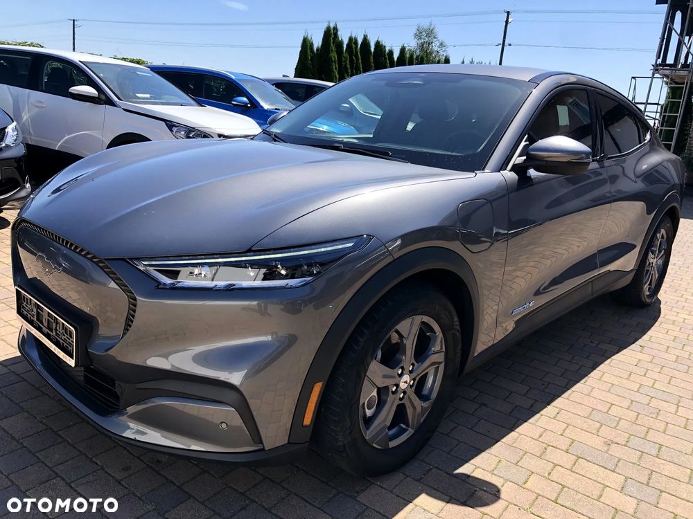 Ford Mustang Mach-E - 2